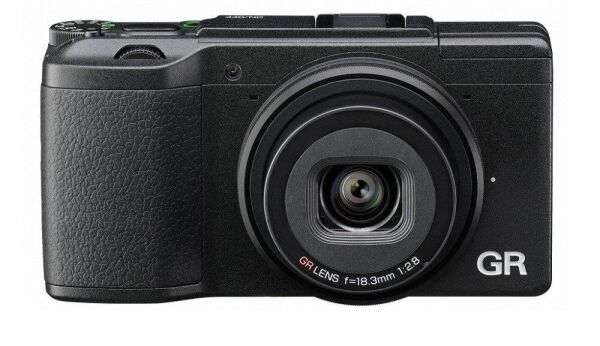 Ricoh GR II Kompakt Dijital Fotoğraf Makinesi